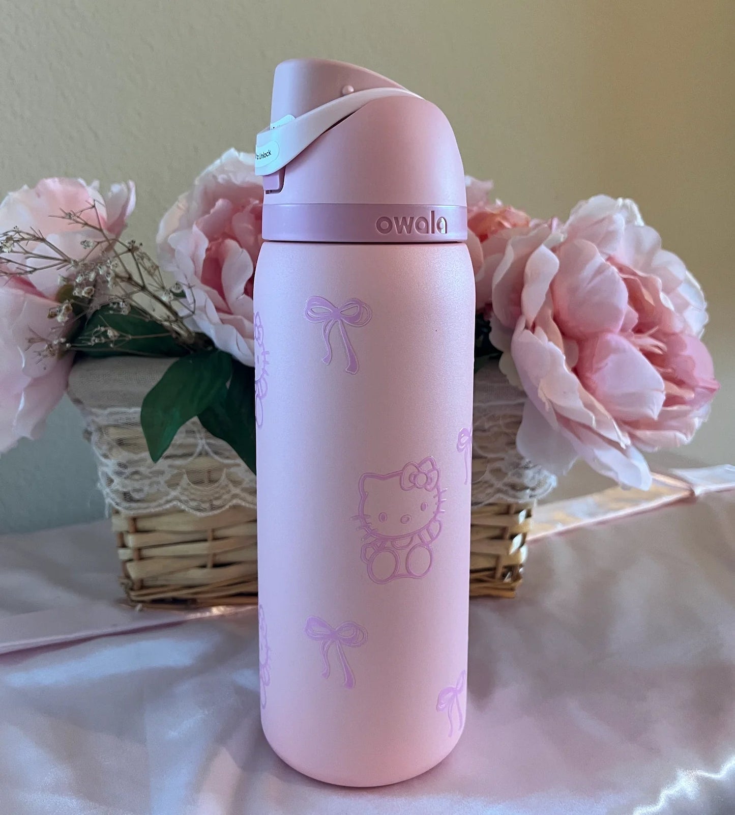 Cute HK Pink Bottle – 32oz